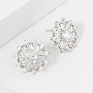 NEW 14K WHITE GOLD SNOWFLAKE EARRINGS - Preorder